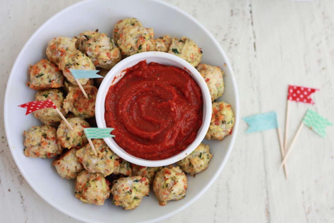 Pesto Chicken Veggie Meatballs | Getting your kids to eat healthily can be a challenge when you're a mom. Check out this list of five of my favorite healthy, kid-friendly recipes!