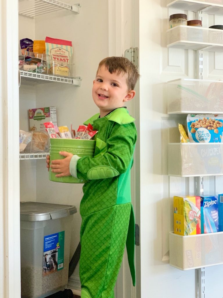 5 Tips on How to Organize a Small, Builder’s-Grade Pantry